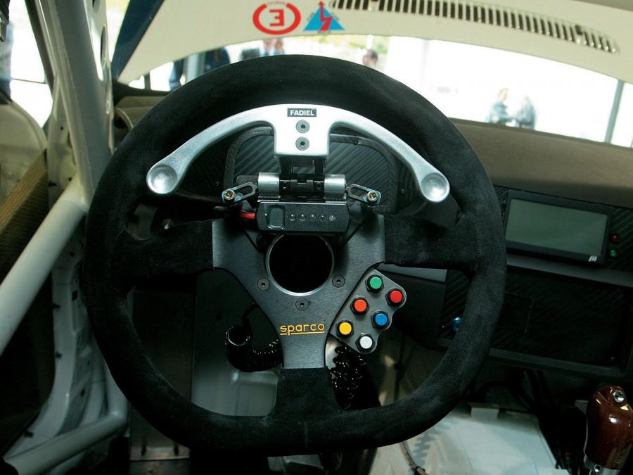  BMW 320i ETCC Sedan 2003 года  (фото 12 из 16)